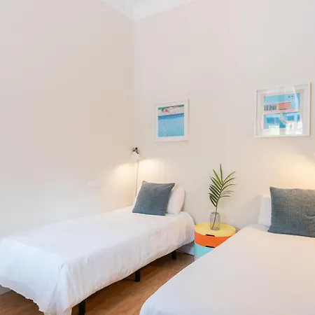 Daire Sunny With A 100m2 Oasis Barselona
