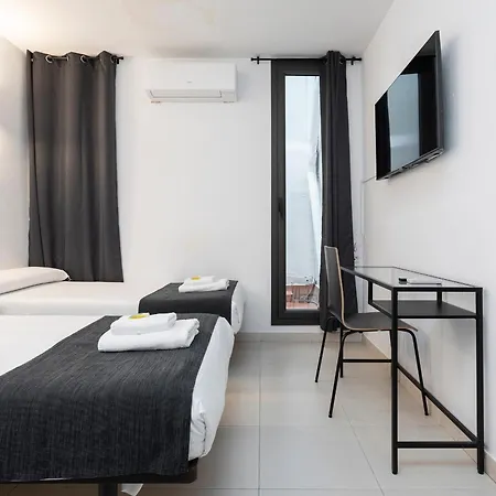Bedmates Hotel 2*