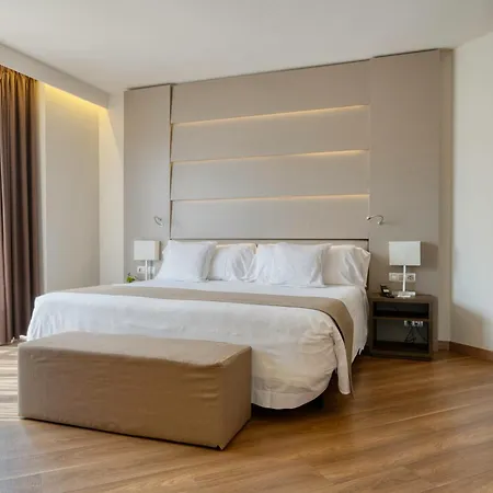 America Hotell 4*