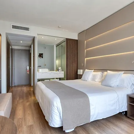 America Hotell 4*