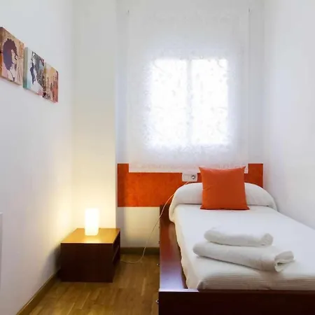 Apartamento Comfortable 4 2bath W Balcony Barcelona