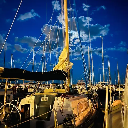 Cosy And Homey Houseboat Castelldefels * Barcelona