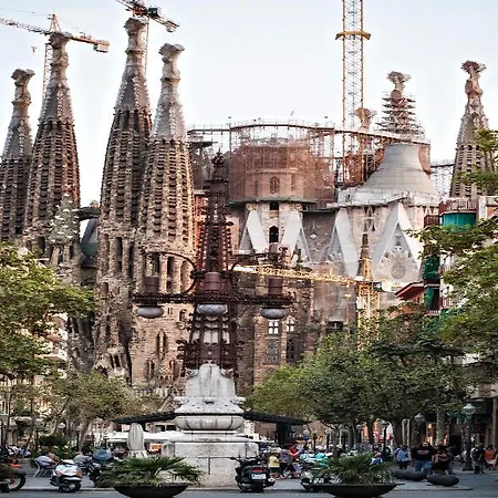 Eric Vökel Boutique – Sagrada Familia Apartamento