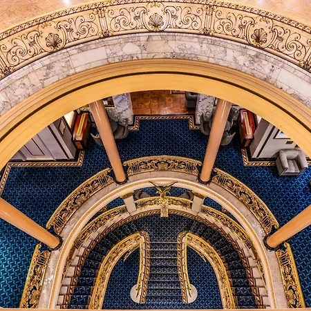 Hotel El Avenida Palace
