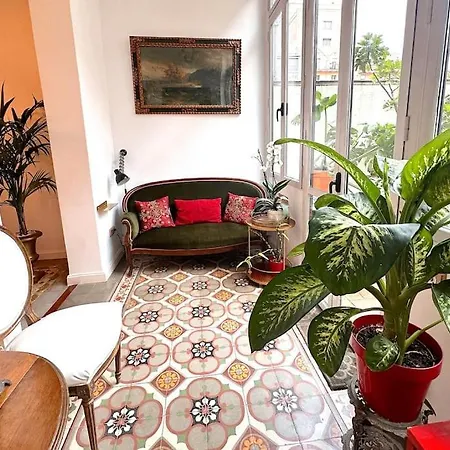 Large Patio 4 Bedrooms 4 Bathrooms Of Which 3 En-suite Barcellona