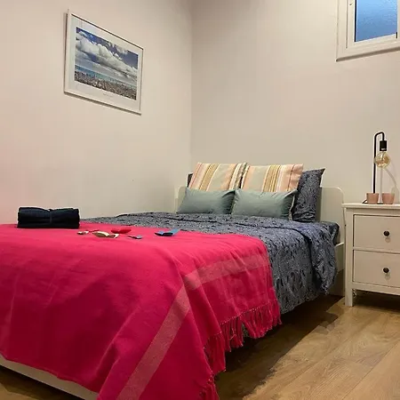 By La Rambla Rooms * Βαρκελώνη