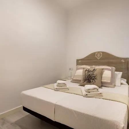 Pere Serafi 2 Bedroom Apartment