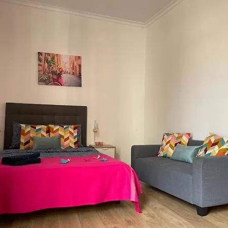 Ostello By La Rambla Rooms *