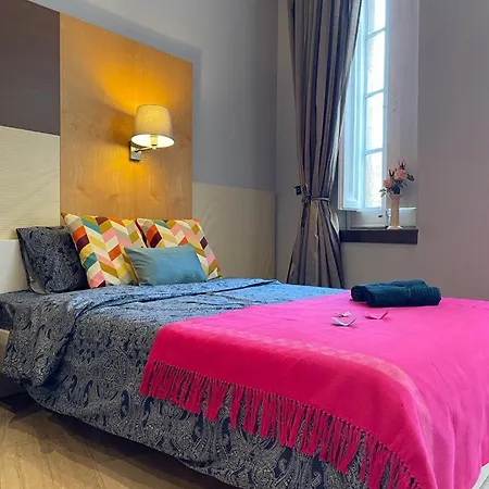 By La Rambla Rooms Ostello