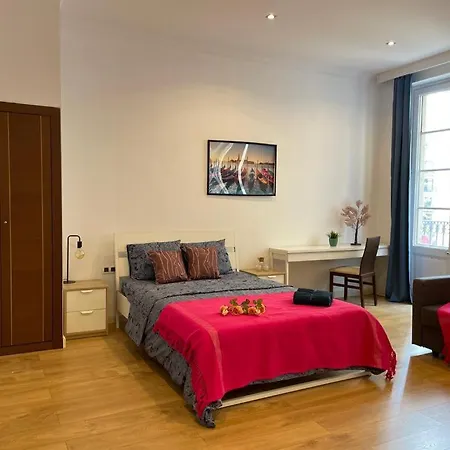 By La Rambla Rooms Barcellona