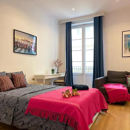 By La Rambla Rooms * Barcellona