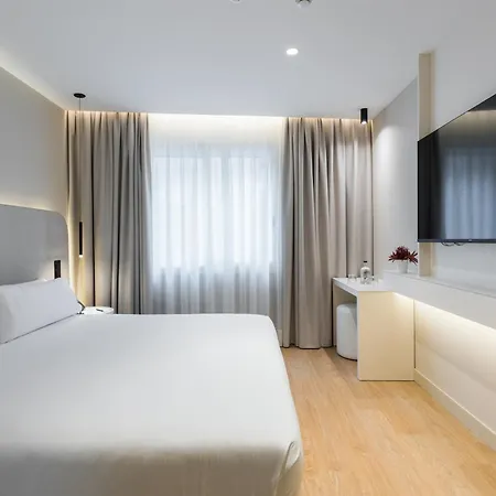 Hotel Royal Ramblas 4*