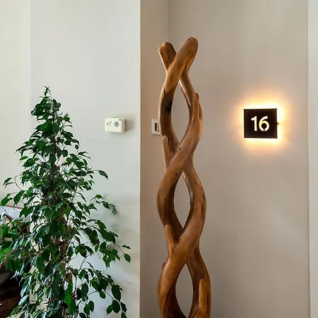 Limonaia Hotel 3*