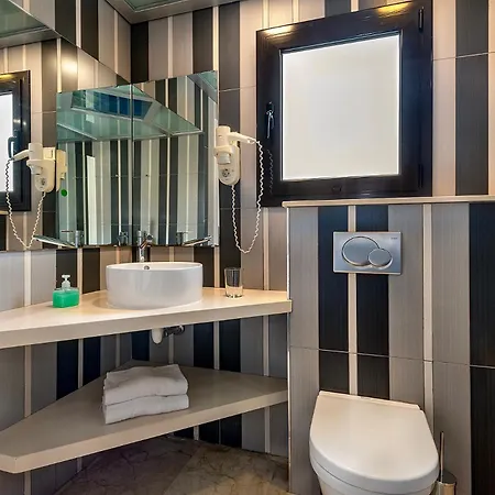 Limonaia Hotel 3*