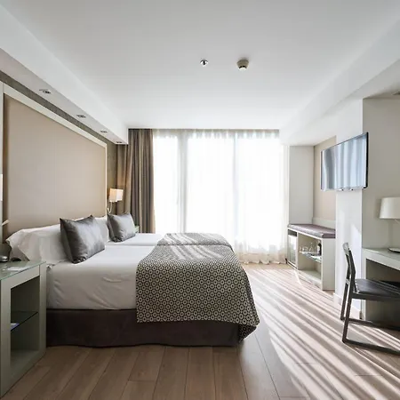 Catalonia Square 4* Sup Hotel