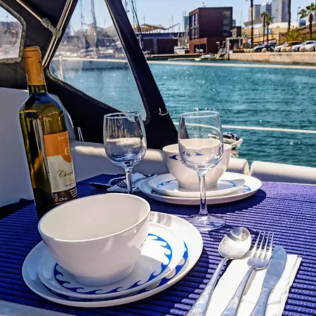 Bateau-hôtel Boat House Barcelona *