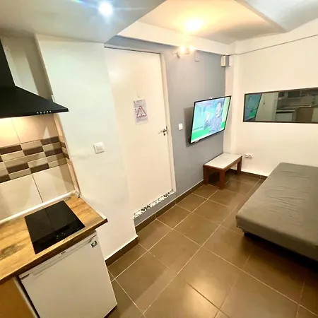 Apartman B3 Planta Baja Al Lado Del Metro *