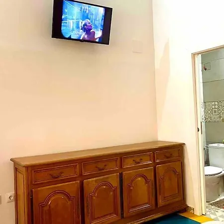 Estudio Nuevo! Al Lado Del Metro L1 L4 L5 * Barcelona