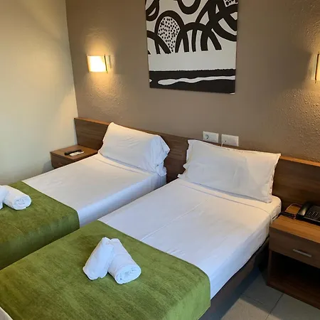 Aneto Hotel *