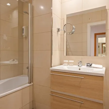 Hotel Acta Azul Barcelona