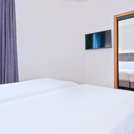 Acta Azul Hotel Barcelona