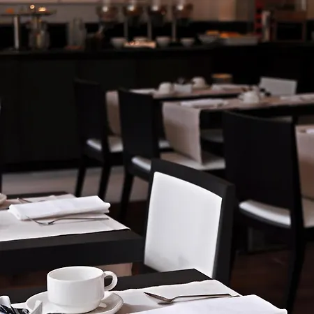 Ξενοδοχείο Grupotel Gran Via 678 4*