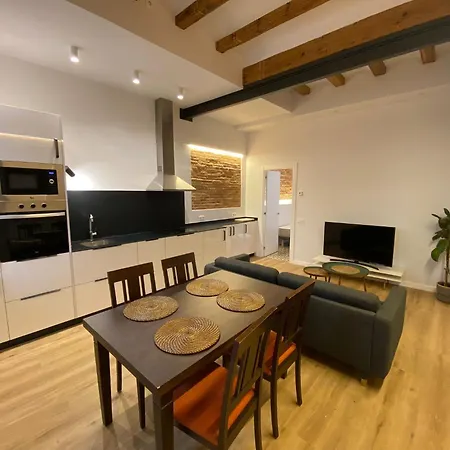 Poble Sec Charming Apartment