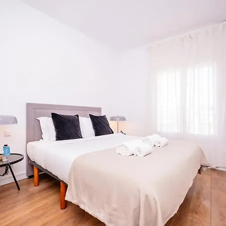 Appartamento Rocafort In Eixample *