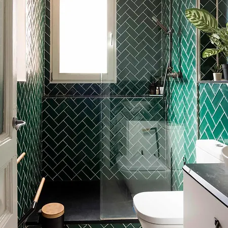 Enchanting 2 Bedroom Flat With Terrace Near Placa Espanya Barcelona