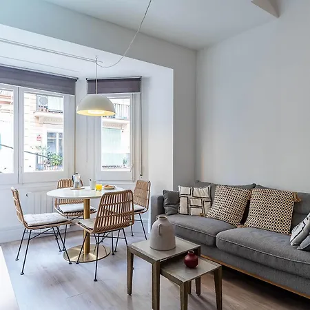 Apartment 4212 - Ab Poble Sec *