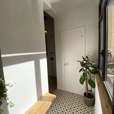 Apartment Poble Sec Charming Apartment Barcelona