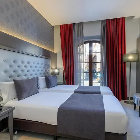 Ciutadella Hotel 4*