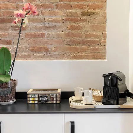 Poble Sec Charming Apartment