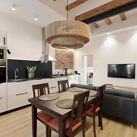 Poble Sec Charming Apartment