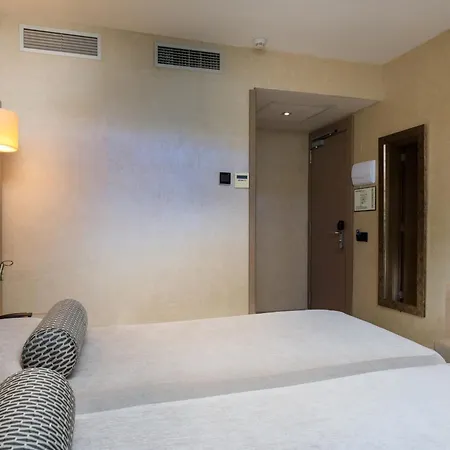 Otel Suizo 3*