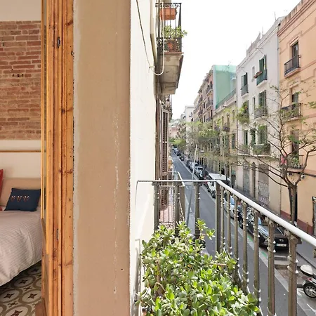 Poble Sec Charming Apartment