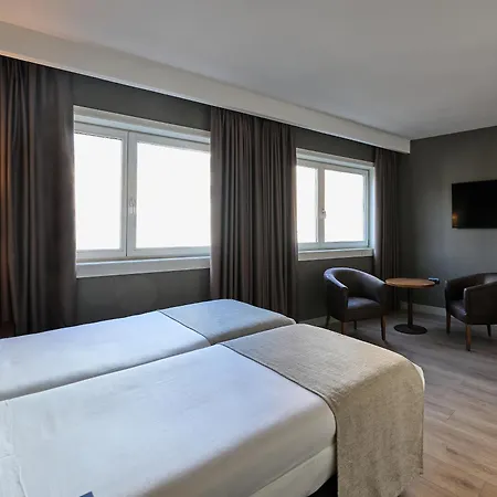 Отель Catalonia Atenas 4*
