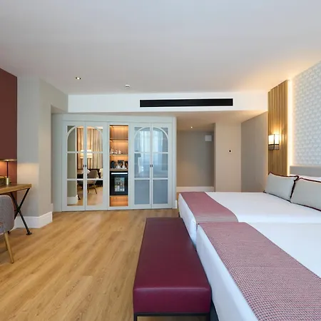 Otel Catalonia Ramblas 4* Sup
