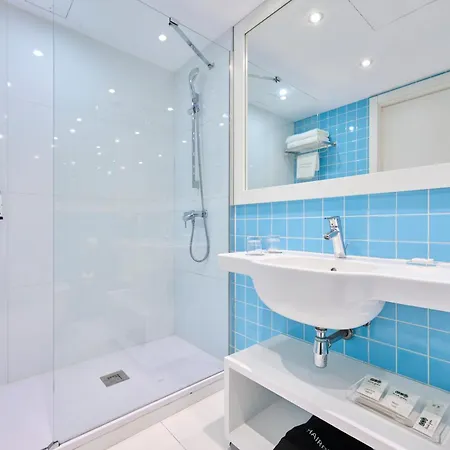 Hotel Catalonia Avinyo 3*