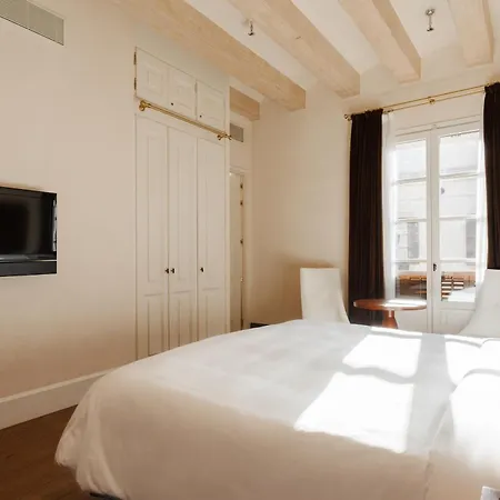 Do Placa Reial Powered By Sonder Hotel 5*