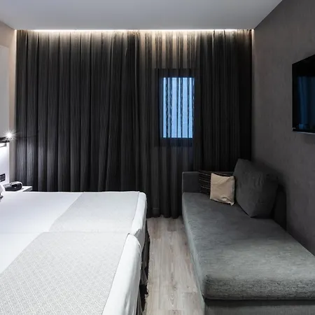 Catalonia Gran Via Bcn Hotell