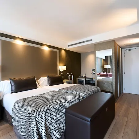 Hotel Catalonia Square 4* Sup
