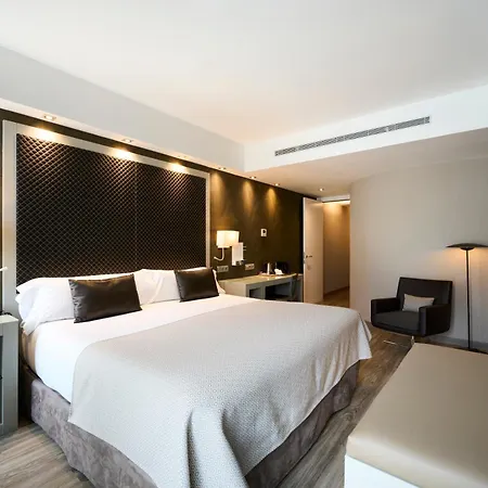 Catalonia Square 4* Sup 4*