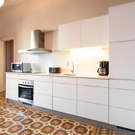 Rent Rambla Catalunya Apartamento *
