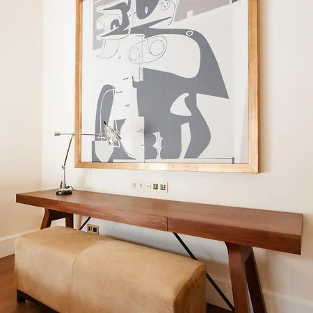 Do Placa Reial Powered By Sonder Hotel 5*