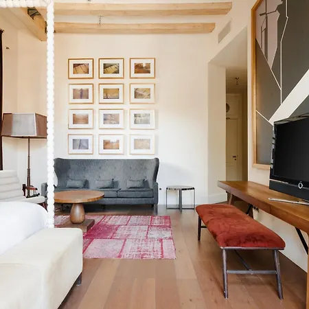 Do Placa Reial Powered By Sonder Hotel Barcelona