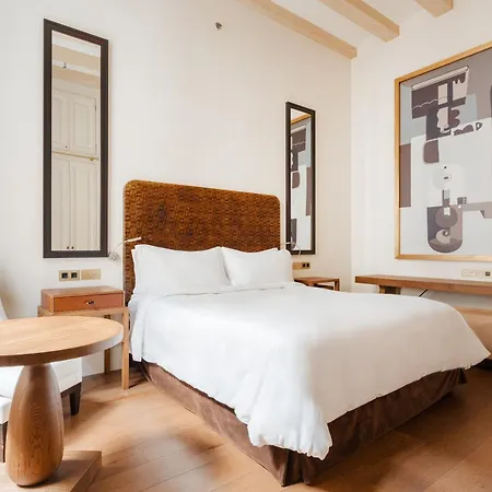 Do Placa Reial Powered By Sonder Hotel Barcelona