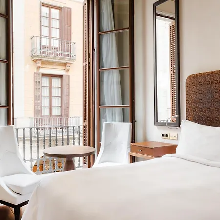 Do Placa Reial Powered By Sonder Hotel