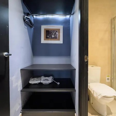 Ainb Sants Apartamento