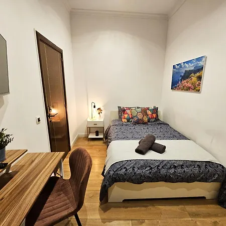 By La Rambla Rooms Barcellona